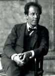 Dem Jenseits zu nahe - Mit Fanny Vicens am Akkordeon: Gustav Mahlers Neunte in der wunderbaren Kammermusik-Fassung von Klaus Simon