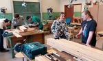 Furniture to go' Projekt für ein bepflanzbares Sitzmöbel auf dem Schulhof - Reinhold Burger Schule