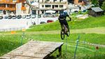 DOWNHILL SCHUTZ-AUSRÜSTUNG - Einführung in die wichtigsten PSAs, und deren Vergleich mit angewandten internationalen Standards - DolomitiCert