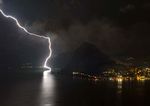 Blitze in der Nacht - marina.ch