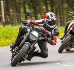 Unter falschem Namen - Motorradfahrer