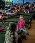 Der Krieg und der Krebs - Über 40 krebskranke Kinder flohen aus der Ukraine nach Küsnacht an den Zürichsee. Von der Kriegshölle ins Paradies ...
