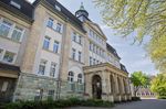 AUF DEM WEG IN DIE WEITERF&Uuml;HRENDE SCHULE 2022 - Ein Ratgeber f&uuml;r Eltern, Erziehungsberechtigte und deren Kinder - Stadt ...