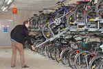 AGFS ... und wo steht Ihr Fahrrad? Hinweise f&uuml;r Architekten und Bauherren zum Abstellen von Fahrr&auml;dern - AGFS NRW