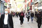 Maskenpflicht jetzt auch im Freien - Unter anderem in Fu&szlig;g&auml;ngerzone und auf Bismarckplatz - Private Treffen auf zehn Personen beschr&auml;nkt - Stadt ...