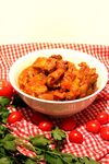 Italienischer Schweinebauch in Tomatensauce mit Griess-Gnocchi - Italian Pork Belly in Tomato Sauce with Semolina Gnocchi
