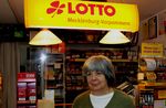 "Lotto-Fee" Ilona Ritter feiert ihr 30-j&auml;hriges Gesch&auml;ftsjubil&auml;um!